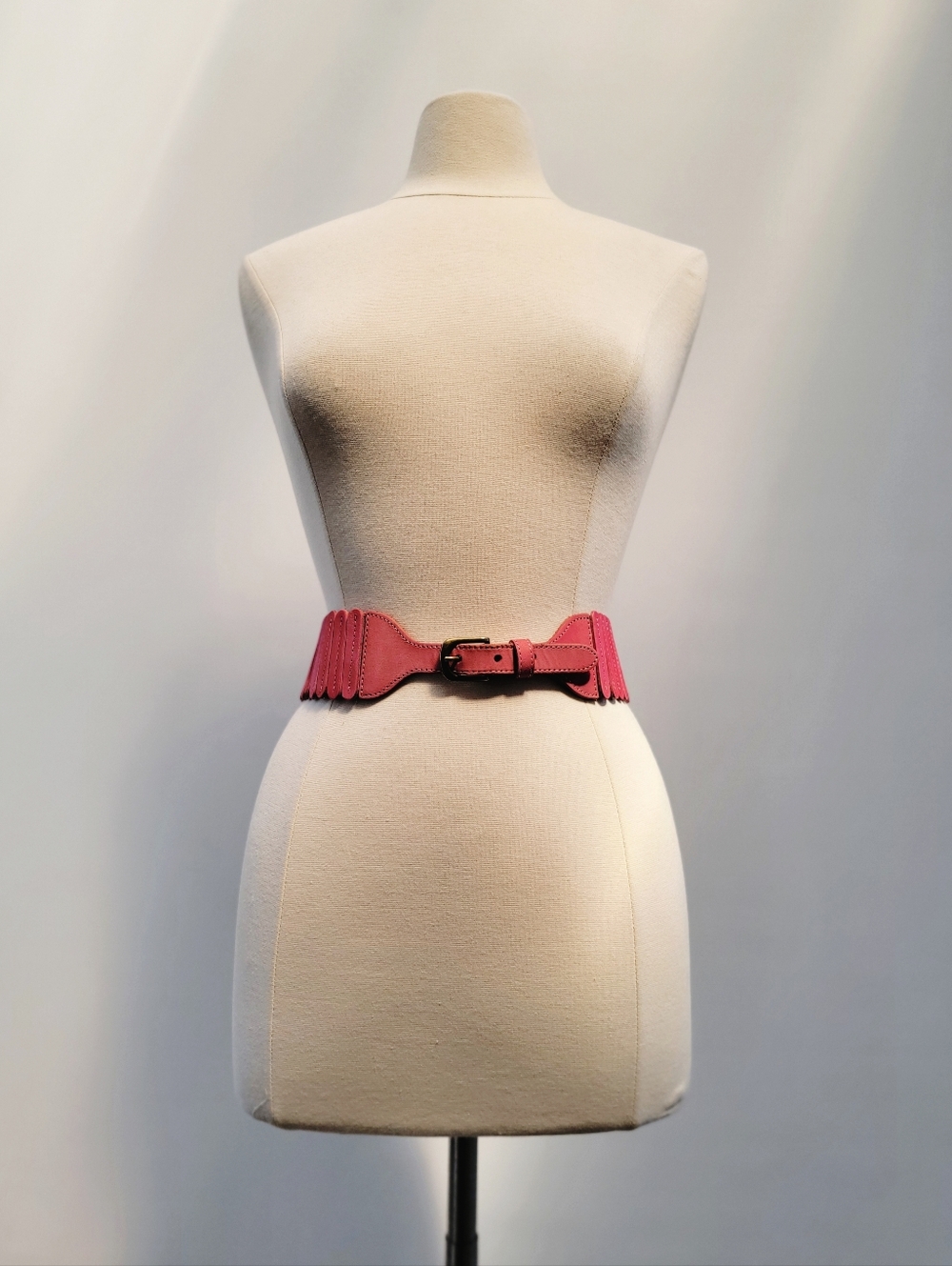 Anthropologie Tabitah Tabby Wide Stretch Belt Size Medium Leather Pink Boho